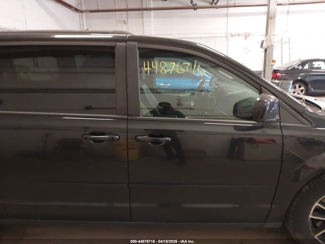 Продажа на аукционе авто 2016 Dodge Grand Caravan R/t, vin: 2C4RDGEG6GR242799, номер лота: 44876716