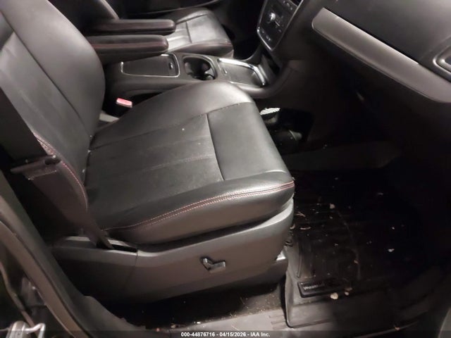 Продажа на аукционе авто 2016 Dodge Grand Caravan R/t, vin: 2C4RDGEG6GR242799, номер лота: 44876716