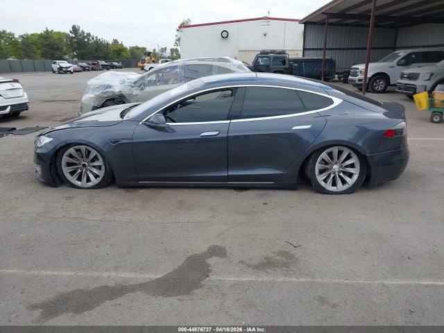 Tesla Model S 60/70/75/85 2016 5YJSA1E14GF139766 Image 14