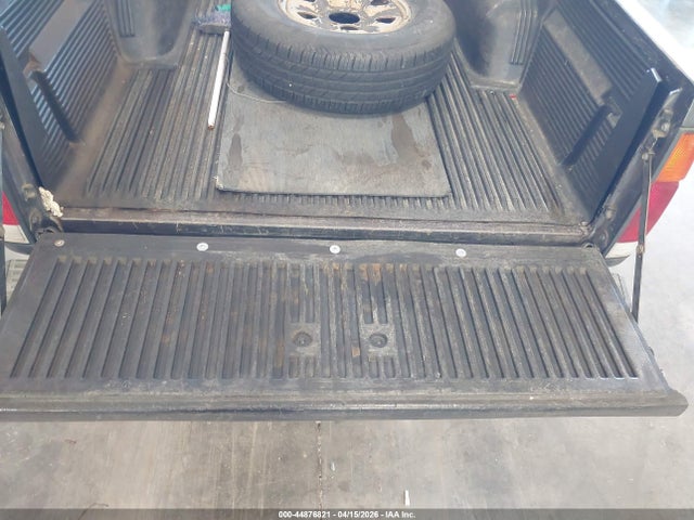 44876821 :رقم المزاد ، 1N6HD16Y9SC333807 vin ، 1995 Nissan Truck King Cab Se/king Cab Xe مزاد بيع