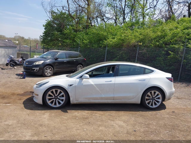 Продаж на аукціоні авто 2018 Tesla Model 3 Long Range/performance, vin: 5YJ3E1EB1JF067546, номер лоту: 44876843
