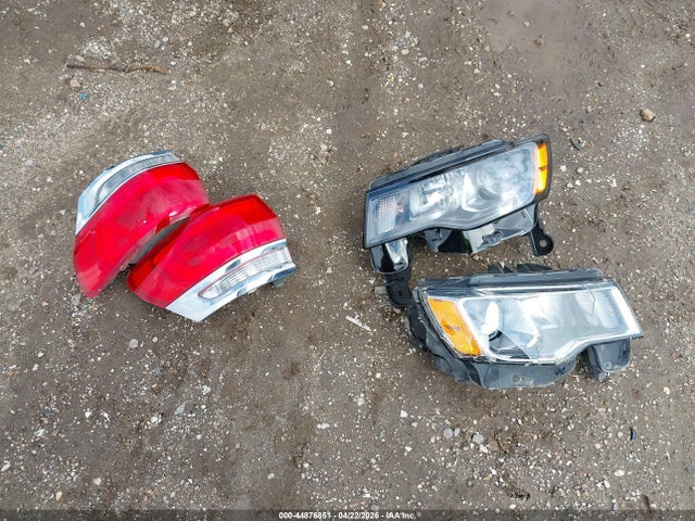 1C4RJFBG2KC527556 Jeep Grand Cherokee Limited 4x4