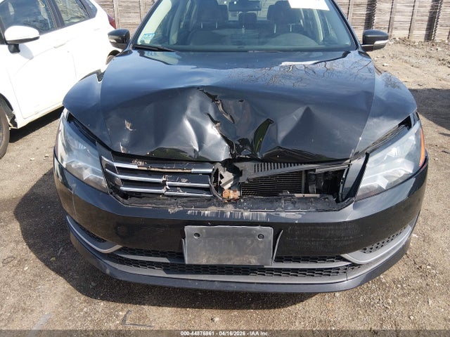 2013 Volkswagen Passat 2.5l Se მანქანა იყიდება აუქციონზე, vin: 1VWBP7A36DC080511, აუქციონის ნომერი: 44876861