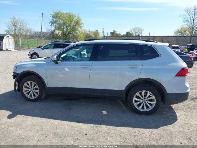 2019 Volkswagen Tiguan 2.0t Se/2.0t Sel/2.0t Sel R-line/2.0t Sel R-line Black მანქანა იყიდება აუქციონზე, vin: 3VV2B7AX7KM045879, აუქციონის ნომერი: 44876891