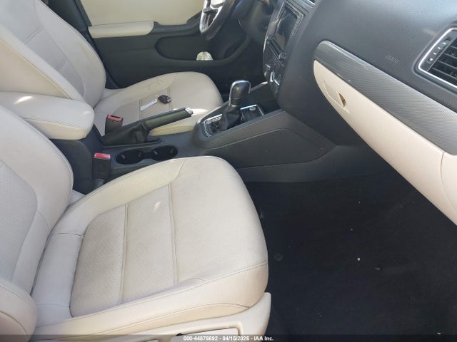 44876892 :رقم المزاد ، 3VWDB7AJ2HM207510 vin ، 2017 Volkswagen Jetta 1.4t Se مزاد بيع