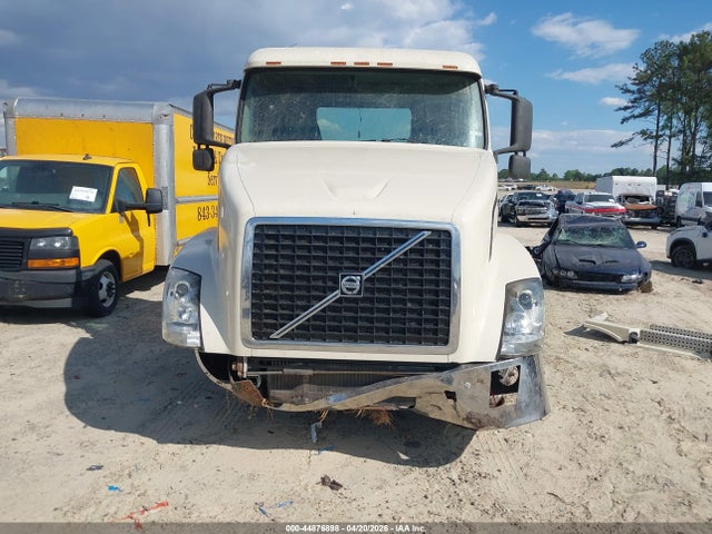 Aukcja sprzedaży 2005 Volvo Vn Vnl, vin: 4V4NC9GG85N377520, numer aukcji: 44876898
