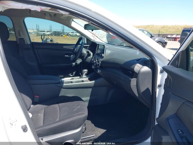 Продажа на аукционе авто 2024 Nissan Sentra Sv Xtronic Cvt, vin: 3N1AB8CV0RY213489, номер лота: 44876908