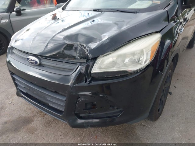 Продажа на аукционе авто 2013 Ford Escape S, vin: 1FMCU0F72DUC23625, номер лота: 44876971