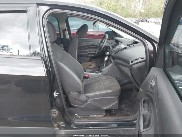 Продажа на аукционе авто 2013 Ford Escape S, vin: 1FMCU0F72DUC23625, номер лота: 44876971
