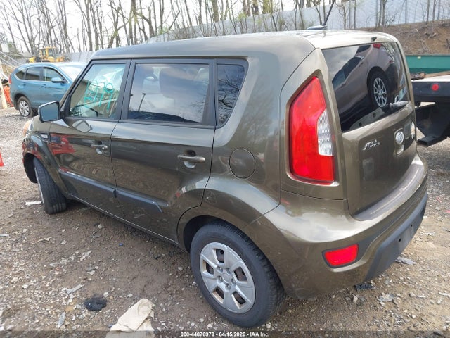 44876979 :رقم المزاد ، KNDJT2A52D7498412 vin ، 2013 Kia Soul مزاد بيع