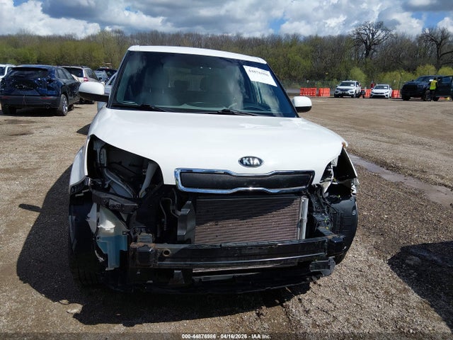 Продажа на аукционе авто 2016 Kia Soul, vin: KNDJN2A24G7351609, номер лота: 44876986