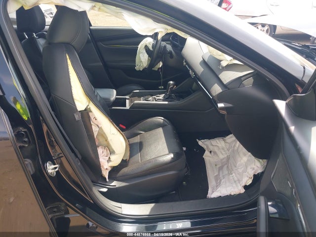 44876988 :رقم المزاد ، 3MZBPAEM6KM105046 vin ، 2019 Mazda Mazda3 Premium Package مزاد بيع