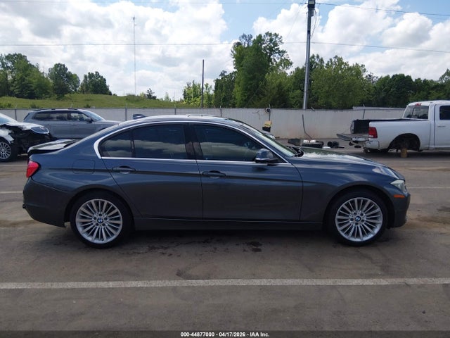 2014 Bmw 328i მანქანა იყიდება აუქციონზე, vin: WBA3A5G57ENP33484, აუქციონის ნომერი: 44877000