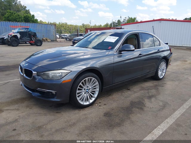 2014 Bmw 328i მანქანა იყიდება აუქციონზე, vin: WBA3A5G57ENP33484, აუქციონის ნომერი: 44877000
