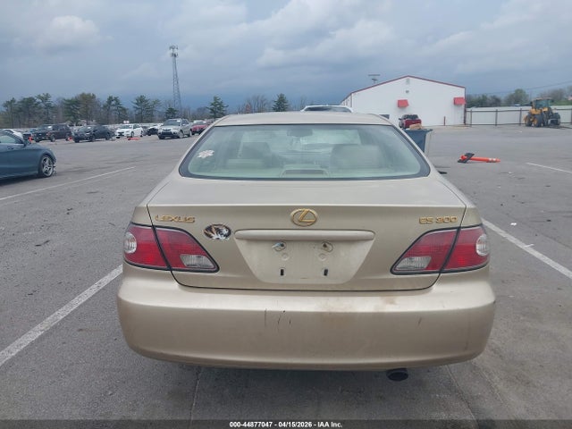 44877047 :رقم المزاد ، JTHBF30G220068937 vin ، 2002 Lexus Es 300 مزاد بيع