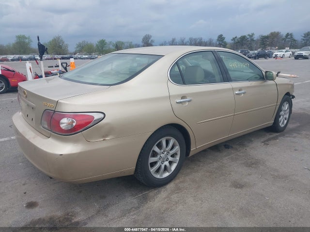 44877047 :رقم المزاد ، JTHBF30G220068937 vin ، 2002 Lexus Es 300 مزاد بيع