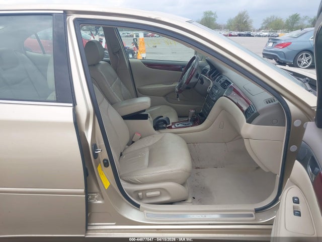 44877047 :رقم المزاد ، JTHBF30G220068937 vin ، 2002 Lexus Es 300 مزاد بيع