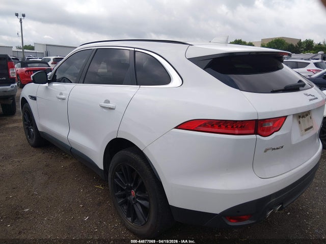 2017 JAGUAR F-PACE SADCK2BN9HA490878 Photo 2