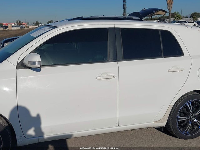 JTKKUPB40E1039882 Scion XD
