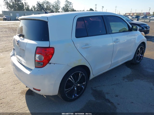 JTKKUPB40E1039882 Scion XD