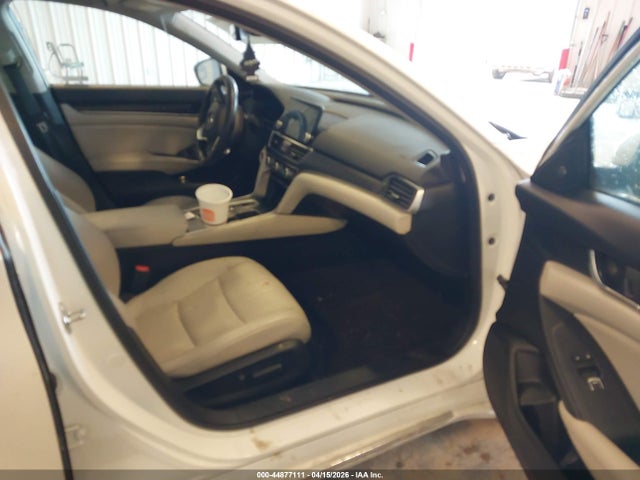 Продажа на аукционе авто 2018 Honda Accord Hybrid Ex-l, vin: 1HGCV3F59JA005505, номер лота: 44877111