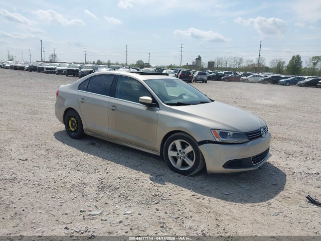 44877114 :رقم المزاد ، 3VWLL7AJ5EM294128 vin ، 2014 Volkswagen Jetta 2.0l Tdi مزاد بيع