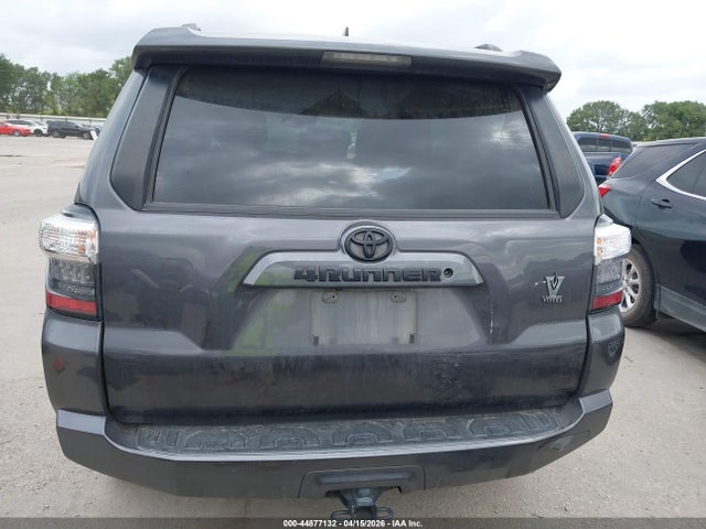 2021 Toyota 4runner Sr5 მანქანა იყიდება აუქციონზე, vin: JTEMU5JR9M5874383, აუქციონის ნომერი: 44877132