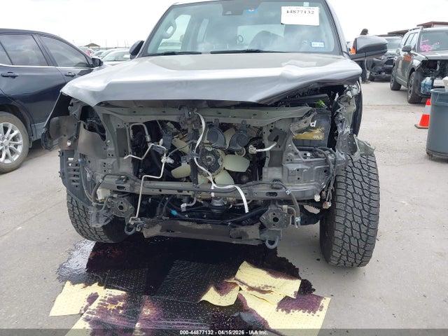 2021 Toyota 4runner Sr5 მანქანა იყიდება აუქციონზე, vin: JTEMU5JR9M5874383, აუქციონის ნომერი: 44877132