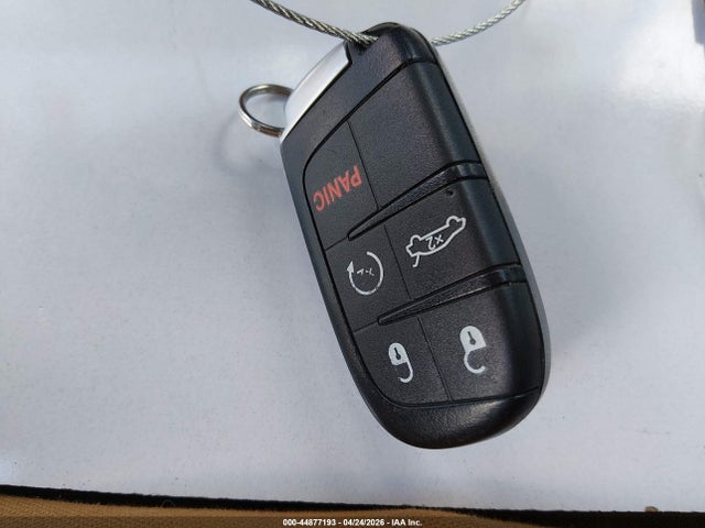 44877193 :رقم المزاد ، 2C3CCARG3EH229435 vin ، 2014 Chrysler 300 مزاد بيع