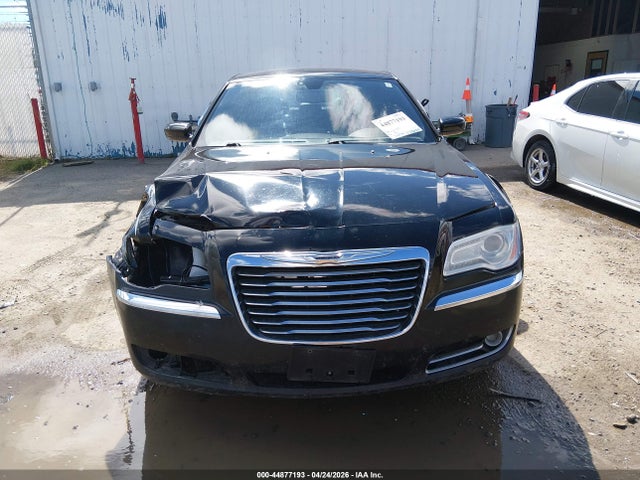 44877193 :رقم المزاد ، 2C3CCARG3EH229435 vin ، 2014 Chrysler 300 مزاد بيع
