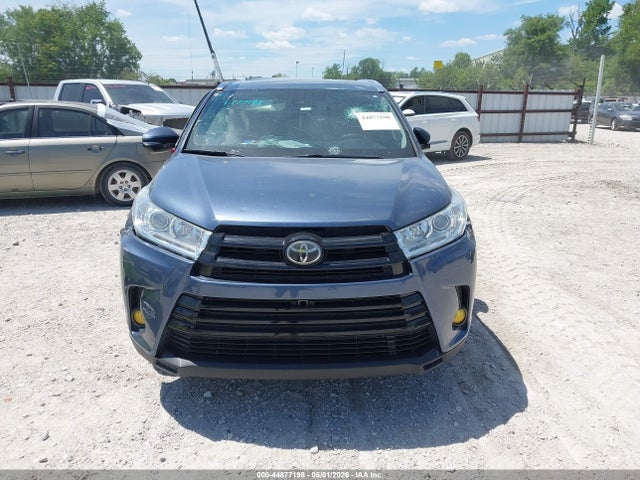 Aukcja sprzedaży 2018 Toyota Highlander Xle, vin: 5TDJZRFH8JS486924, numer aukcji: 44877198