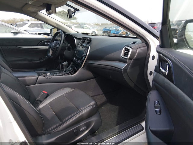 44877205 :رقم المزاد ، 1N4AA6AP8HC430598 vin ، 2017 Nissan Maxima 3.5 Sv مزاد بيع