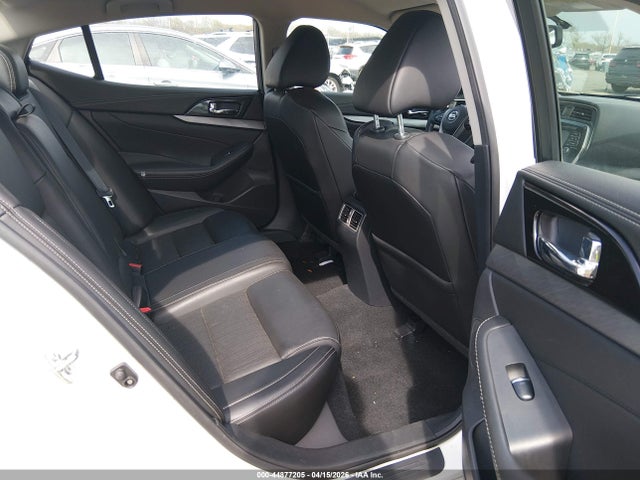 44877205 :رقم المزاد ، 1N4AA6AP8HC430598 vin ، 2017 Nissan Maxima 3.5 Sv مزاد بيع