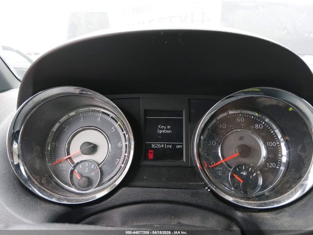 44877208 :رقم المزاد ، 2C4RC1HG3FR673692 vin ، 2015 Chrysler Town & Country S مزاد بيع
