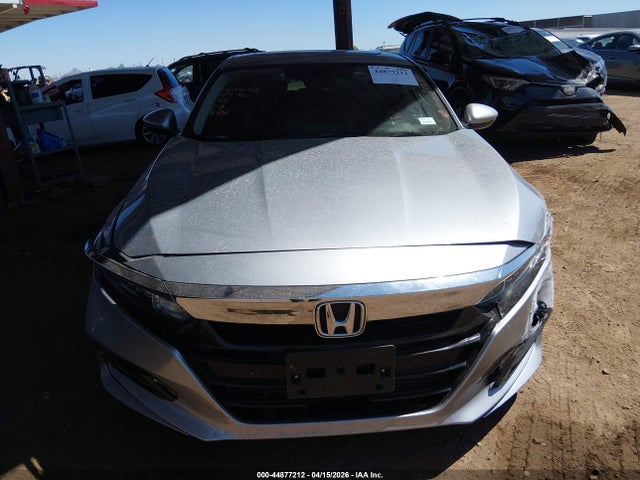 44877212 :رقم المزاد ، 1HGCV1F68JA045636 vin ، 2018 Honda Accord Ex-l مزاد بيع