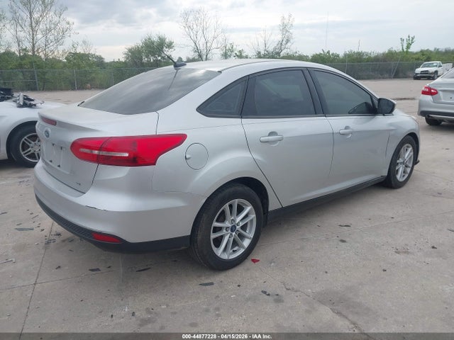 2017 FORD FOCUS 1FADP3F2XHL324693 Photo 3