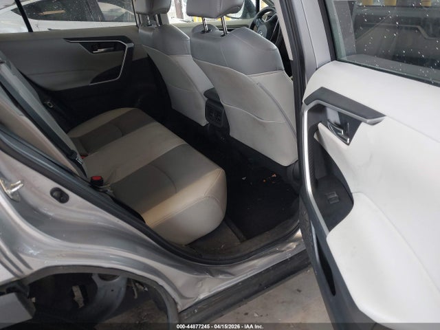 Toyota Rav4 Xle Premium 2022 2T3A1RFV6NC261971 Image 8