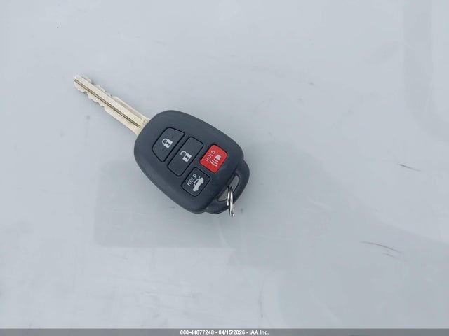 44877248 :رقم المزاد ، 4T4BF1FK8CR157375 vin ، 2012 Toyota Camry Le مزاد بيع