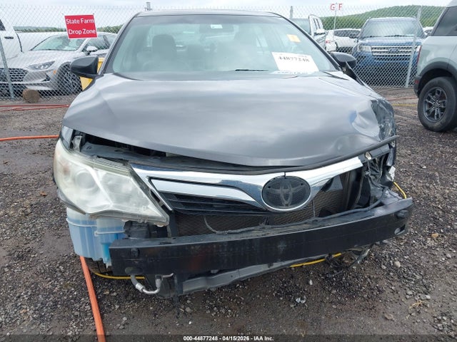 44877248 :رقم المزاد ، 4T4BF1FK8CR157375 vin ، 2012 Toyota Camry Le مزاد بيع