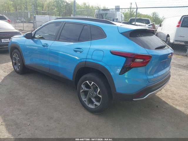 2025 Chevrolet Trax Fwd Lt მანქანა იყიდება აუქციონზე, vin: KL77LHEP0SC284562, აუქციონის ნომერი: 44877288