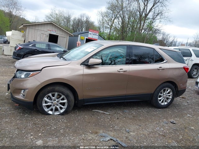 2019 Chevrolet Equinox Lt მანქანა იყიდება აუქციონზე, vin: 2GNAXJEV2K6281374, აუქციონის ნომერი: 44877338