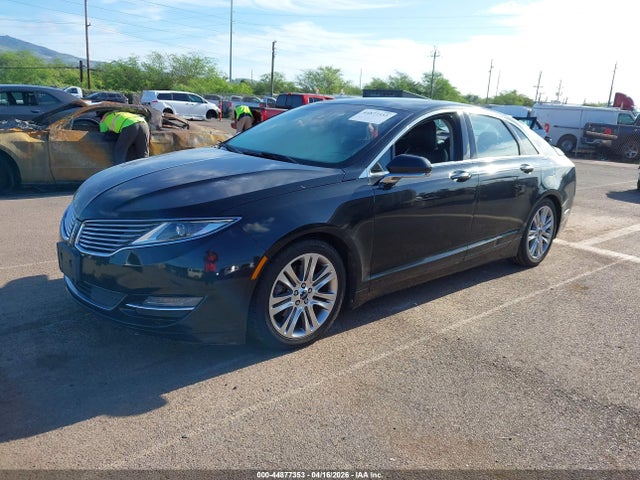 Lincoln MKZ 2014 3LN6L2GK3ER820399 Image 2