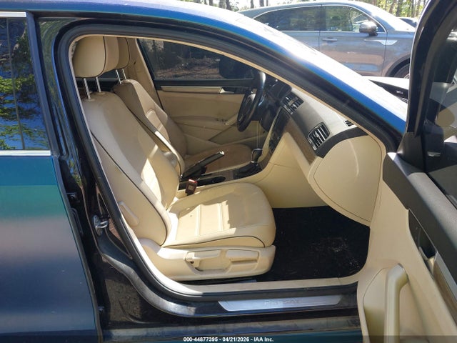 Продаж на аукціоні авто 2018 Volkswagen Passat 2.0t Se, vin: 1VWBA7A38JC031517, номер лоту: 44877395