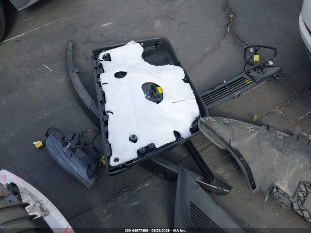 2020 Tesla Model 3 Standard Range Plus Rear-wheel Drive/standard Range Rear-wheel Drive მანქანა იყიდება აუქციონზე, vin: 5YJ3E1EA1LF740295, აუქციონის ნომერი: 44877405