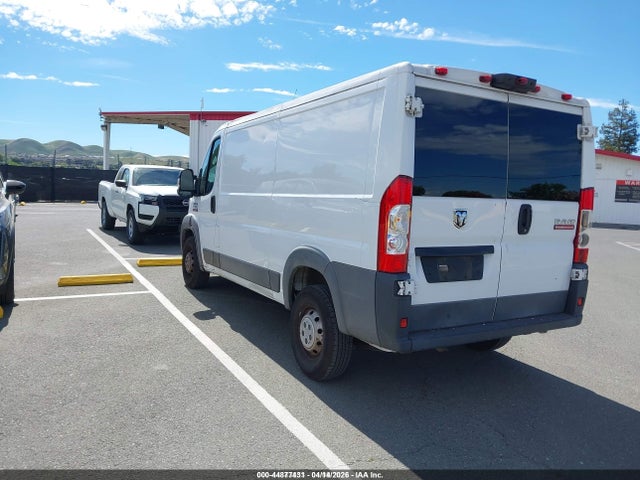 3C6TRVAG3JE147330 RAM Promaster 1500 Low Roof 136 Wb
