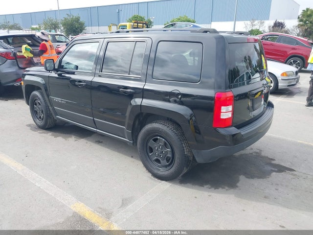 1C4NJPBAXGD727439 Jeep Patriot Sport
