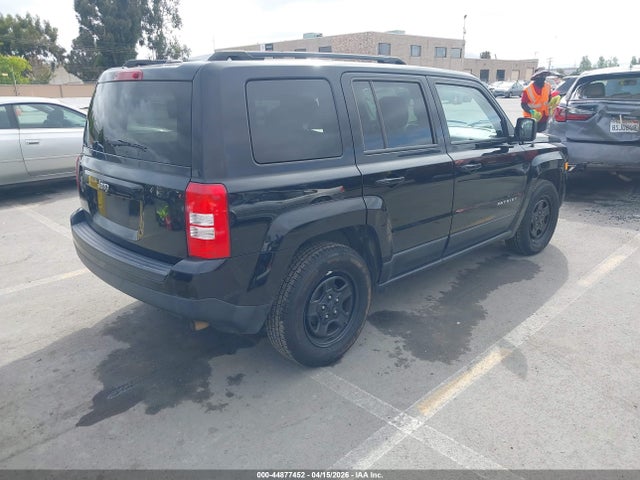 1C4NJPBAXGD727439 Jeep Patriot Sport