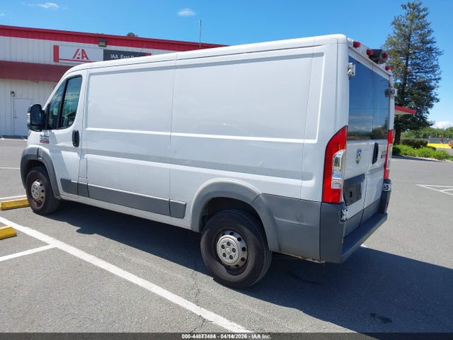3C6TRVAG5JE146616 RAM Promaster 1500 Low Roof 136 Wb