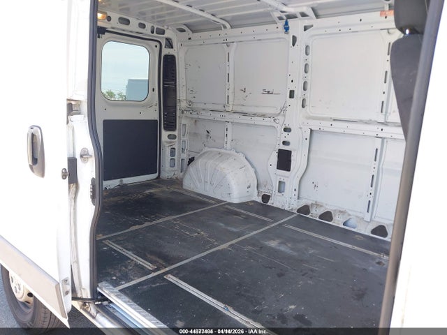 3C6TRVAG5JE146616 RAM Promaster 1500 Low Roof 136 Wb