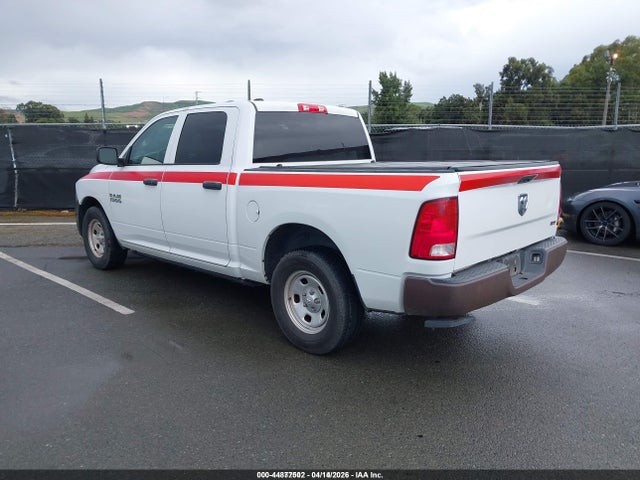 2016 RAM 1500 1C6RR6KG7GS393799 Photo 2